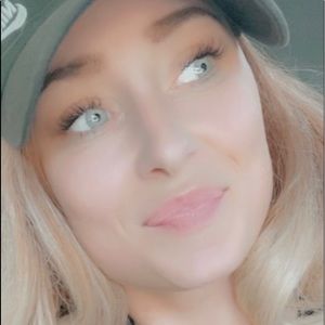 Meet your Posher, Ceirra